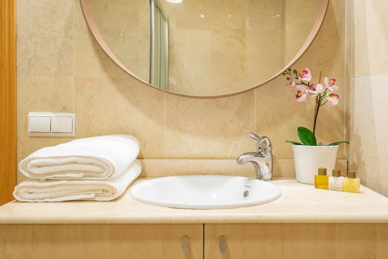 Homeabout Fresca Apartment I มาลากา ภายนอก รูปภาพ